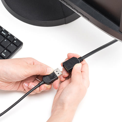 【アウトレット】Mini DisplayPort-DisplayPort変換アダプタケーブル 15cm 4K/60Hz対応 DPバージョン1.2準拠 ブラック